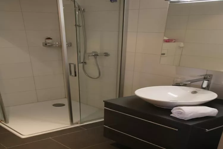 Ski Heaven SH 003 - LUXE apartment 5 pers-Bathroom