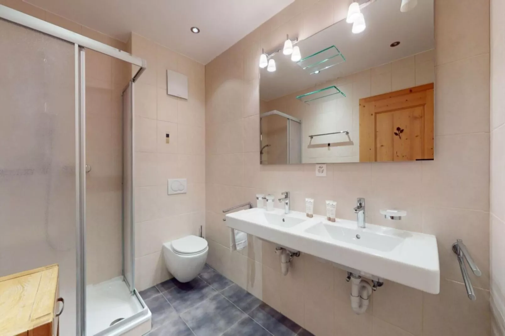 Hauts de Veysonnaz HV1 010 - SAUNA apartment 6 per-Bathroom