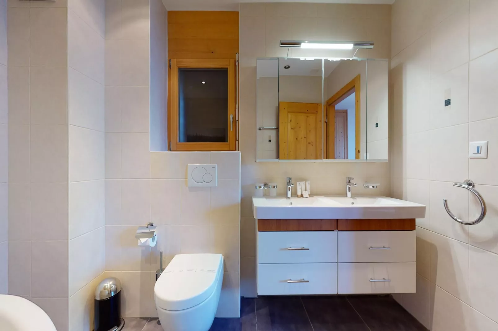 Hauts de Veysonnaz HV1 012 - SAUNA apartment 6 per-Bathroom
