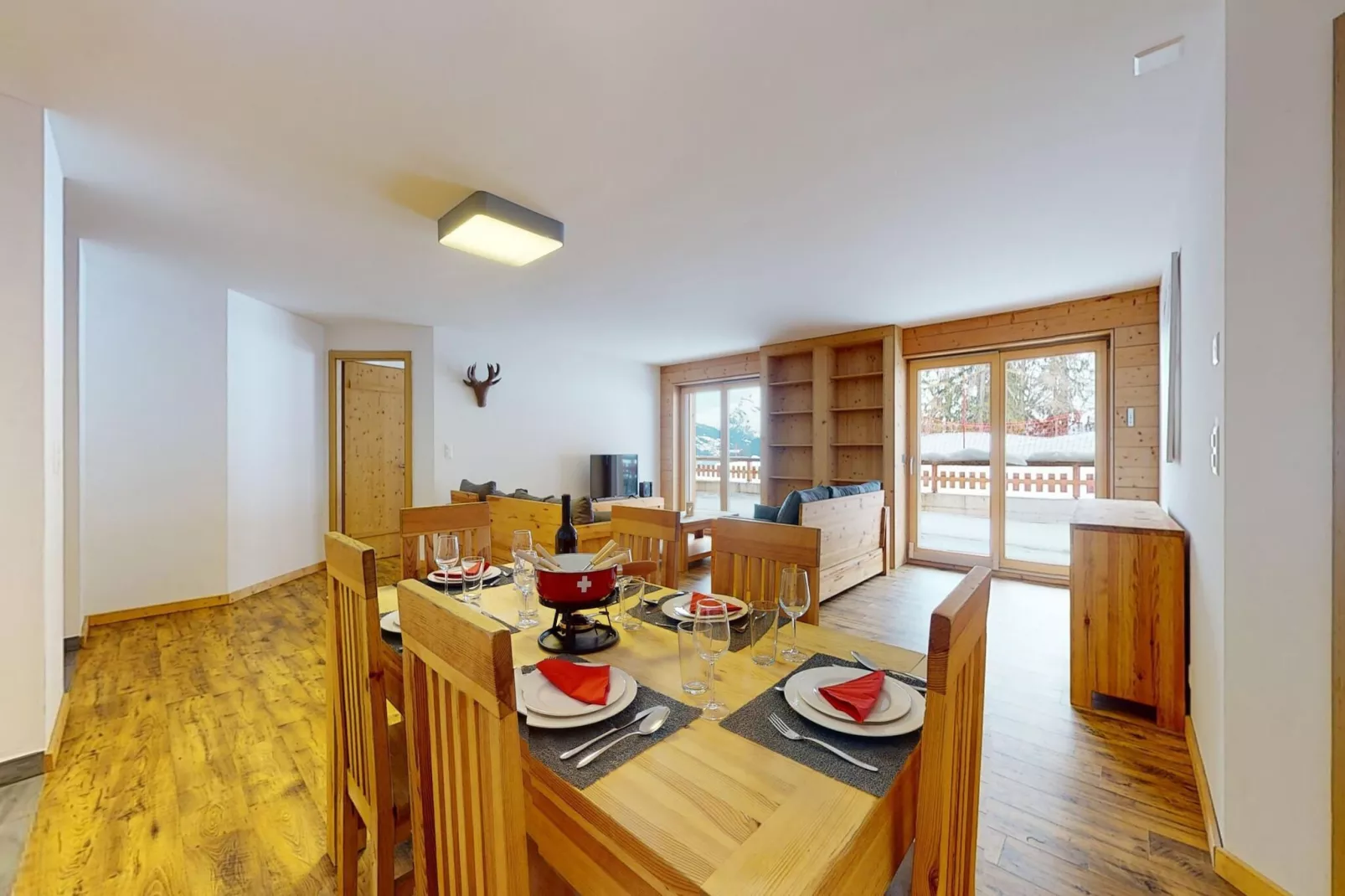 Les Mayens MA 002 - LUXURY apartment 6 pers-Dining room