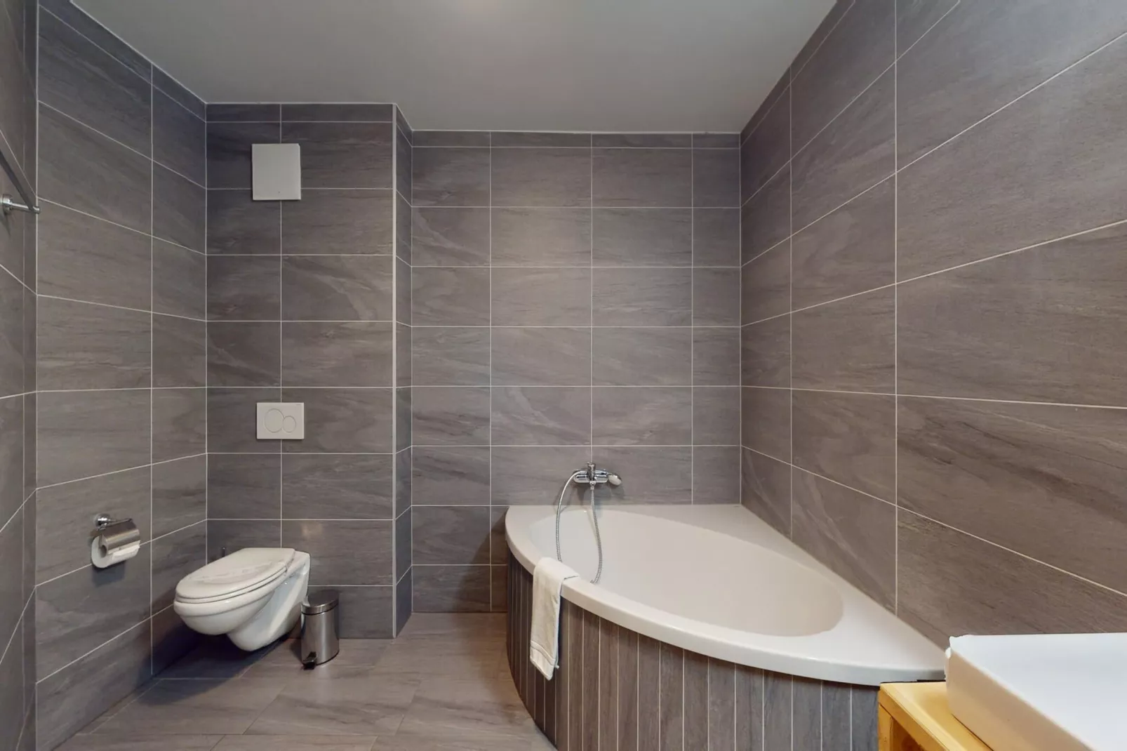 Les Mayens MA 002 - LUXURY apartment 6 pers-Bathroom