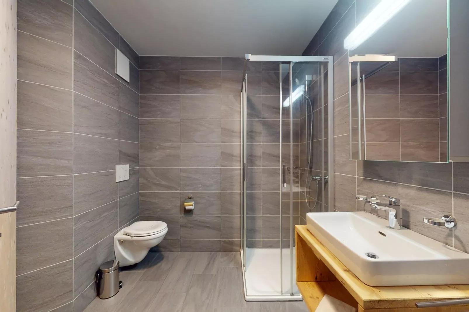 Les Mayens MA 002 - LUXURY apartment 6 pers-Bathroom