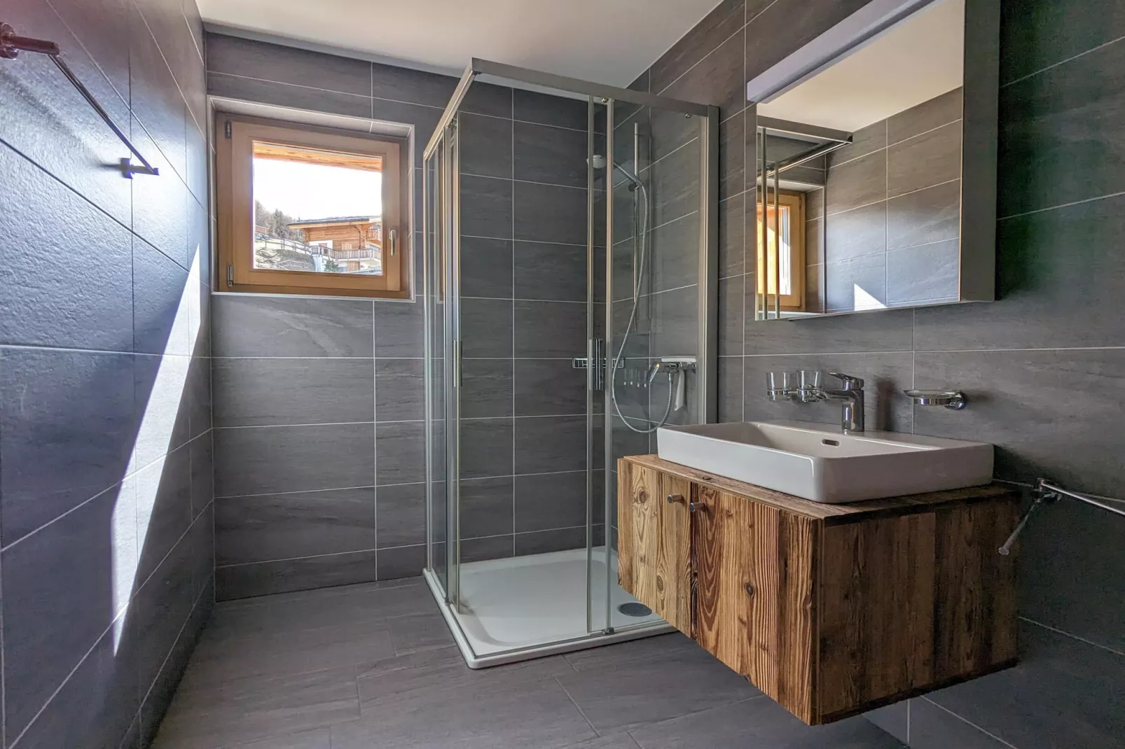 Ski-in Ski-out - Les Mayens MA 022 - LUXURY apart-Bathroom