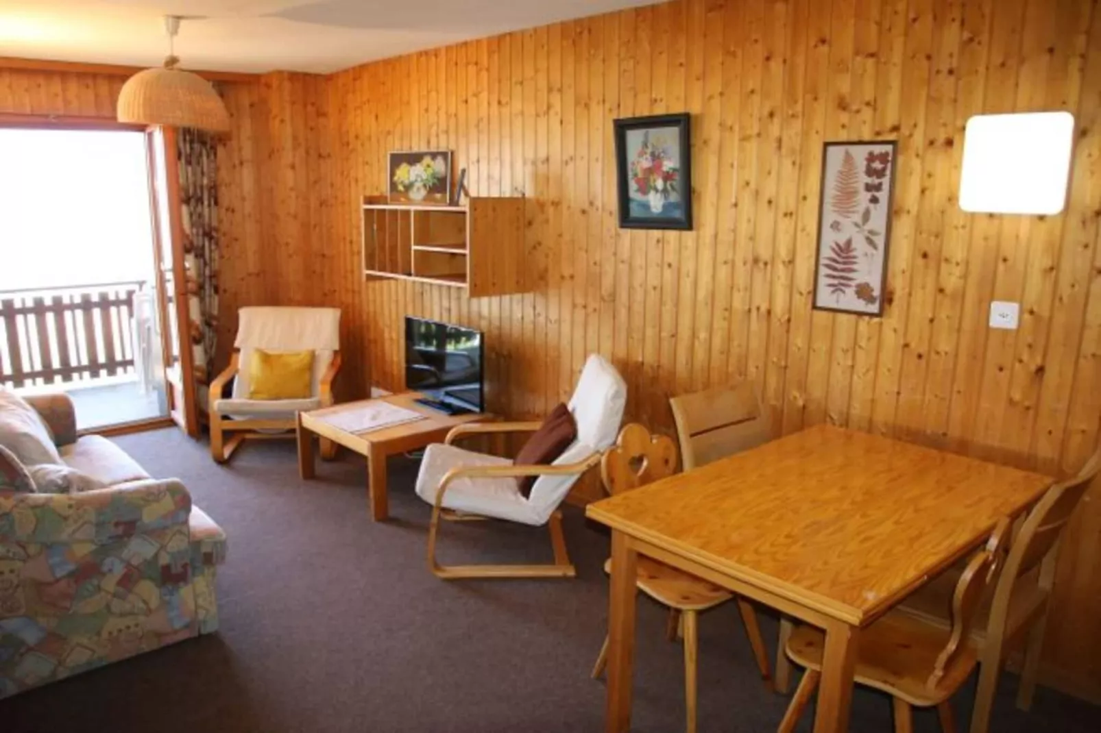 Combyre C 035 - COMFORTABLE apartment 6 pers-Living room