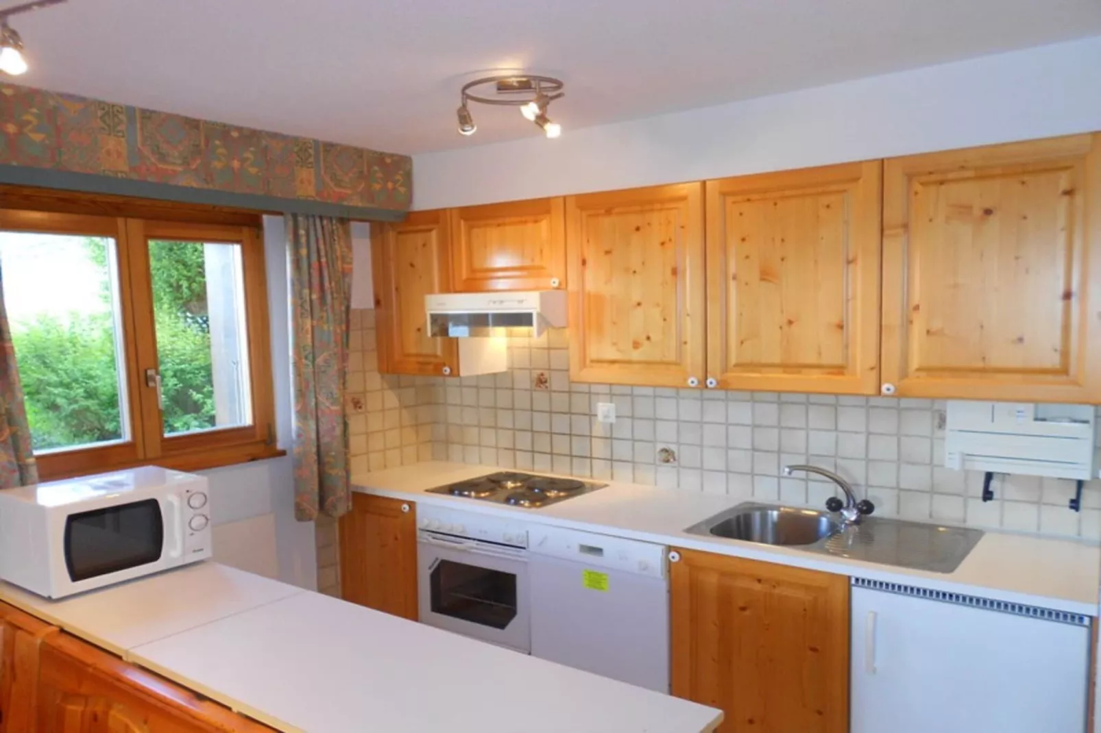Crêtes X1 010 - SUNNY apartment 8 pers-Kitchen
