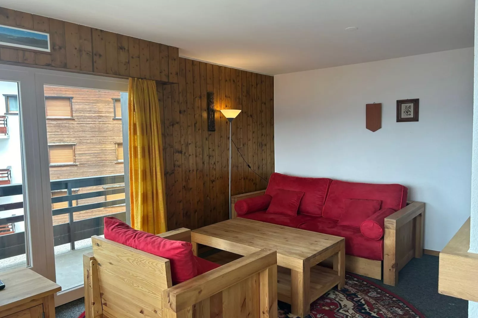 Combyre C 020 - COMFORTABLE apartment 6 pers-Living room