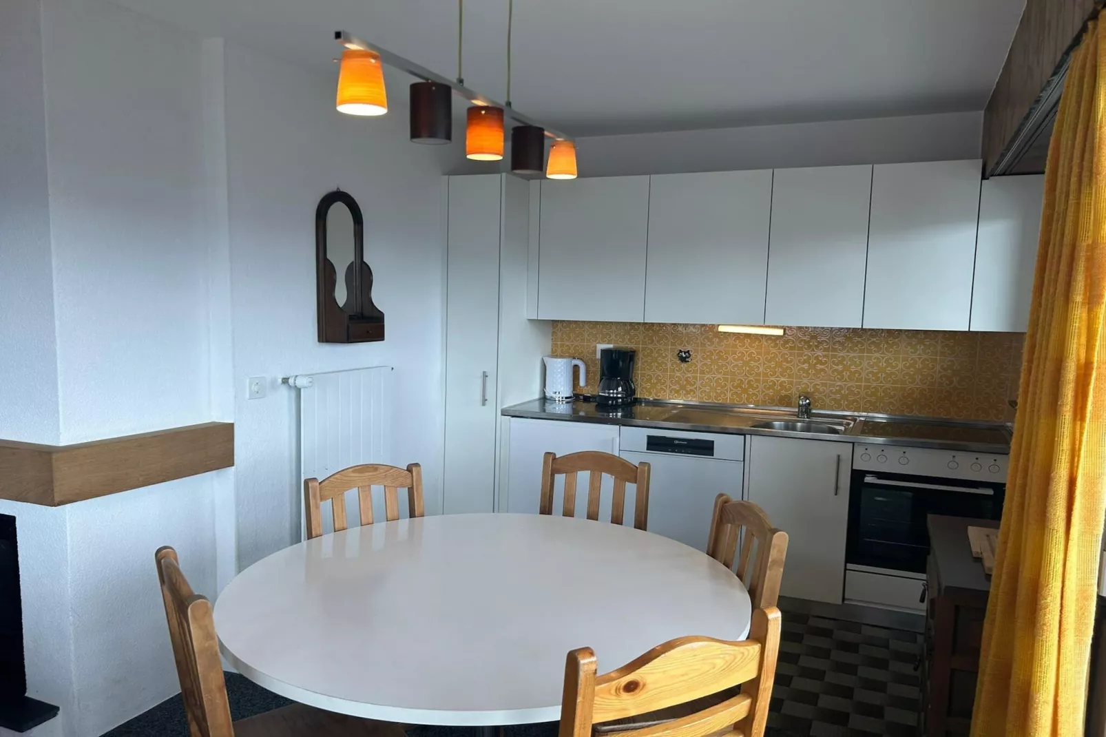 Combyre C 020 - COMFORTABLE apartment 6 pers-Dining room