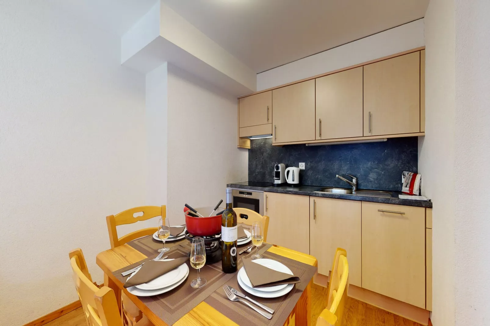 Pracondu 1 406 - OUTDOOR & FUN charming apartment-Esszimmer