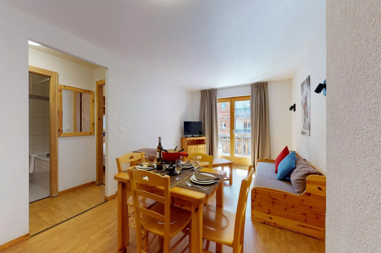 Pracondu 1 406 - OUTDOOR & FUN charming apartment-Esszimmer