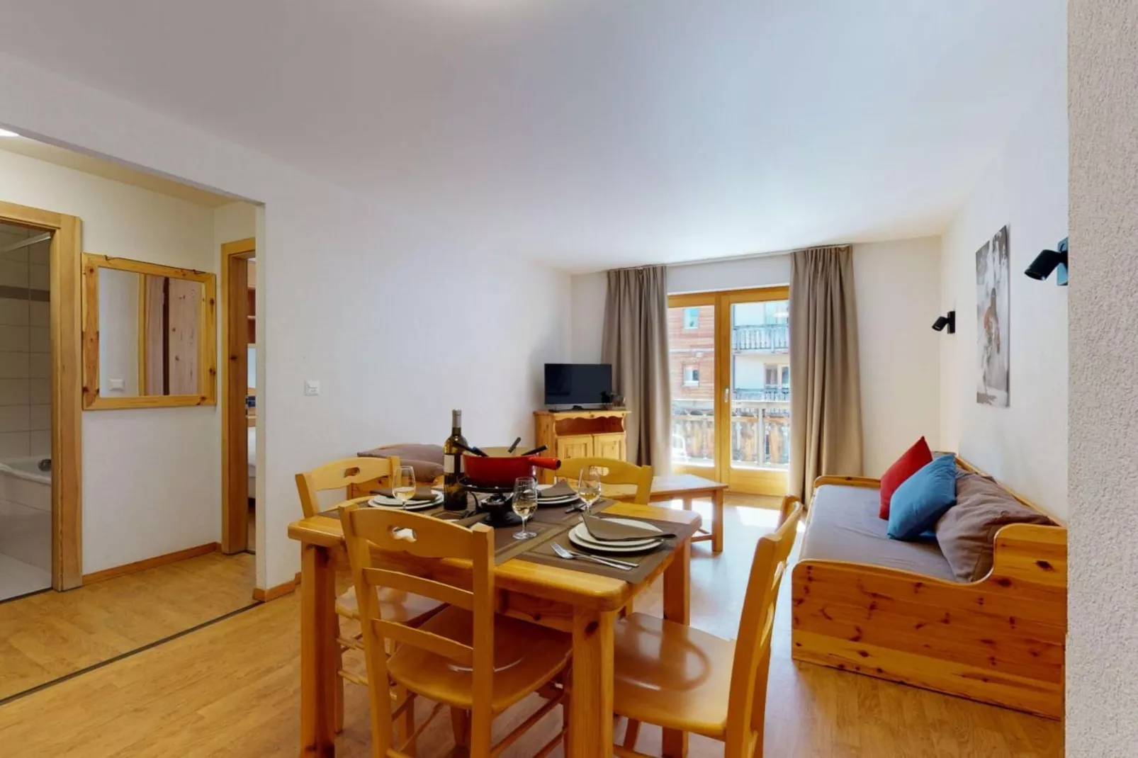 Pracondu 1 406 - OUTDOOR & FUN charming apartment-Esszimmer