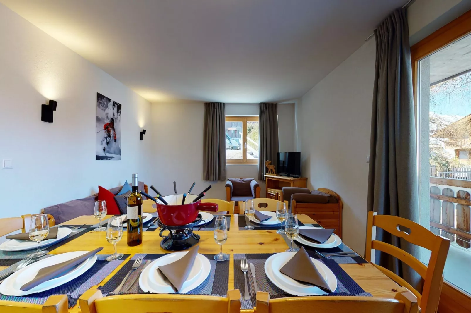 Pracondu 1 A01 - OUTDOOR & FUN charming apartment-Dining room