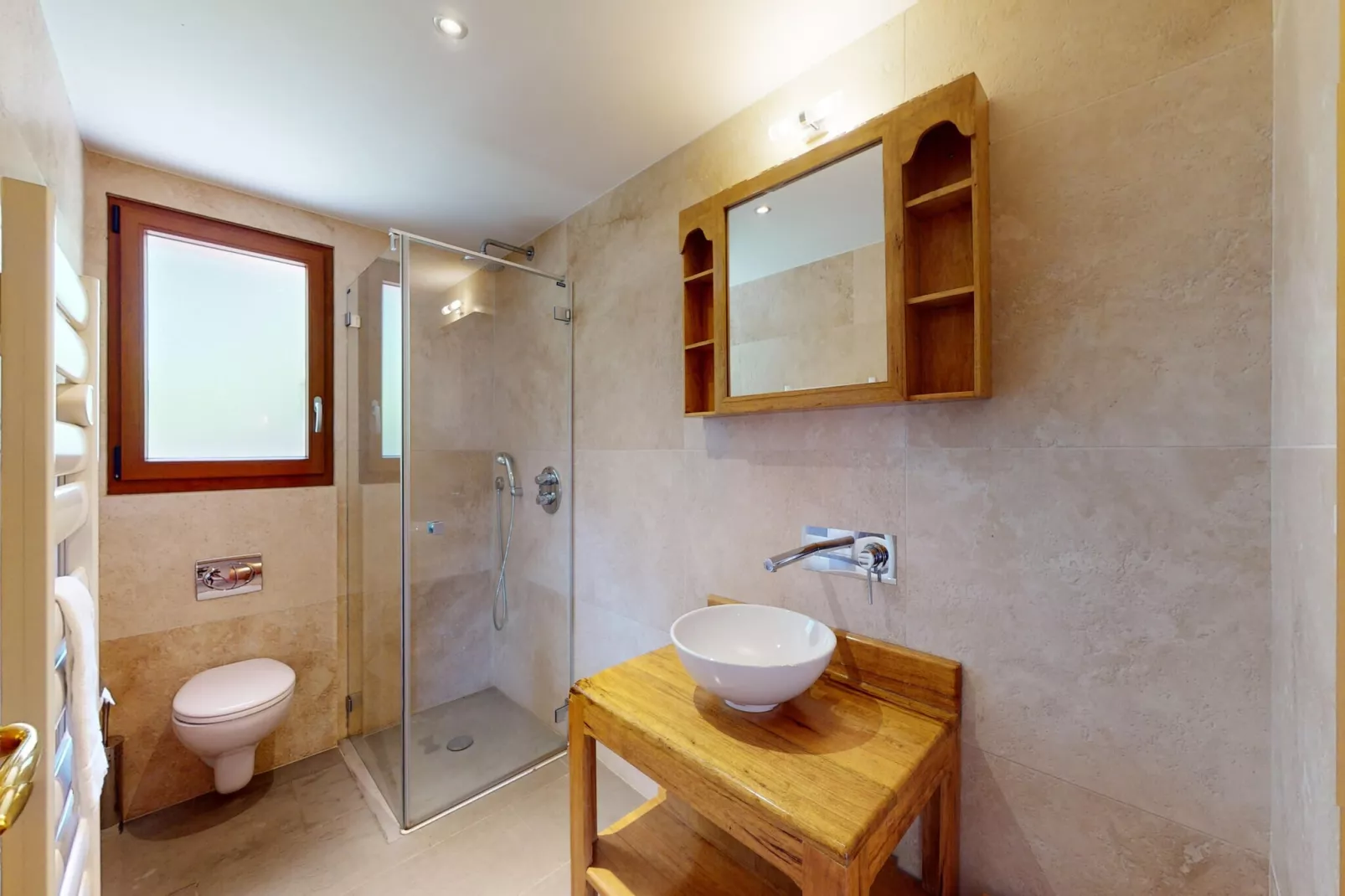 Axaari - VIEW & SWIMMING POOL chalet 10 pers-Badezimmer