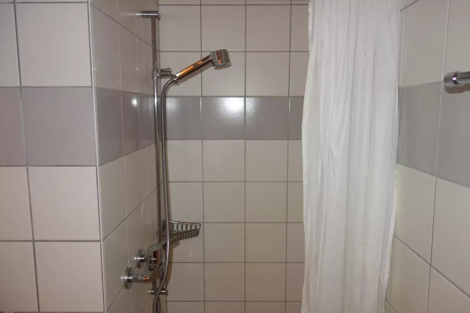 Pracondu 2 101 - OUTDOOR & FUN apartment 6 pers-Bathroom