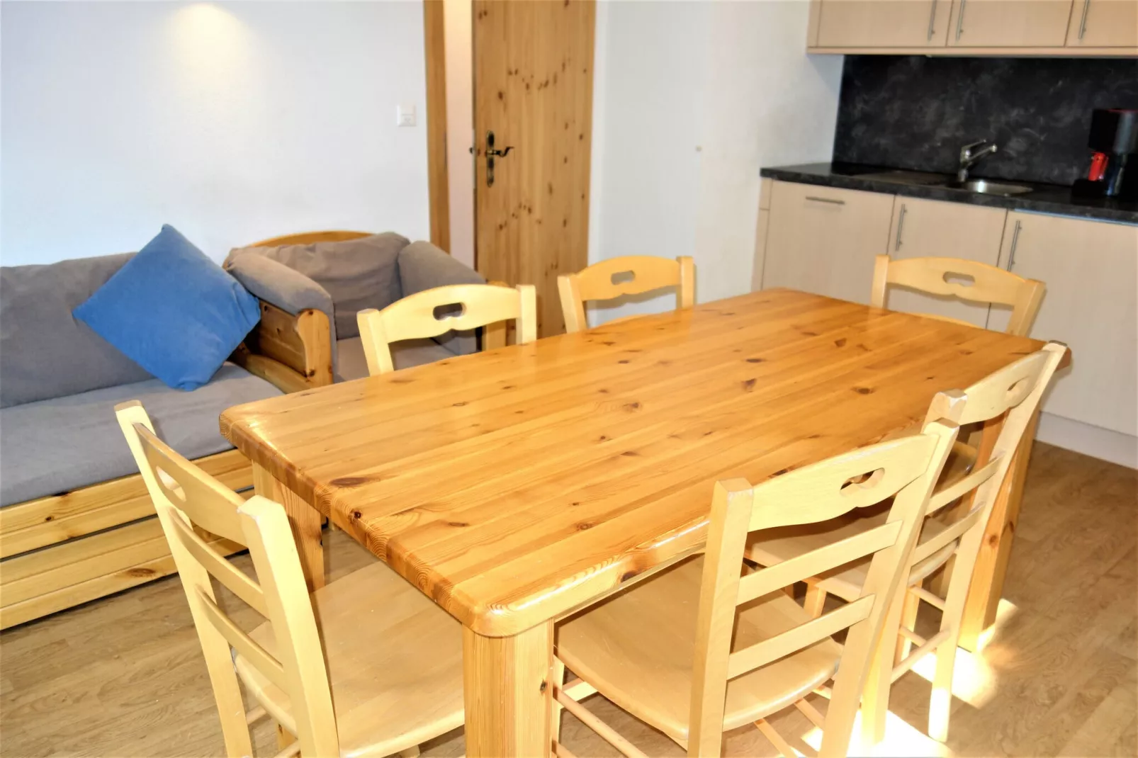 Pracondu 1 201 - OUTDOOR & FUN charming apartment-Dining room