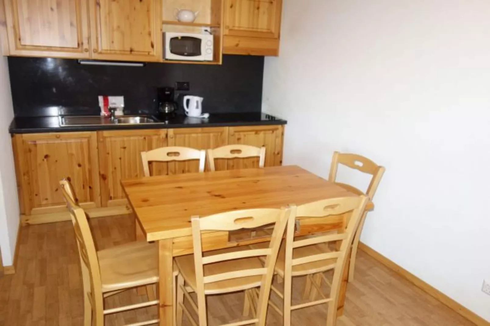 Pracondu 1 204 - OUTDOOR & FUN charming apartment-Kitchen