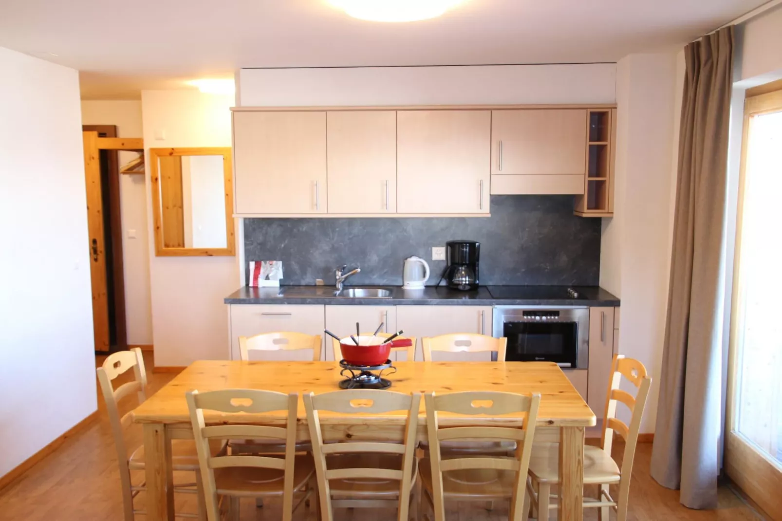 Pracondu 1 207 - OUTDOOR & FUN charming apartment-Dining room