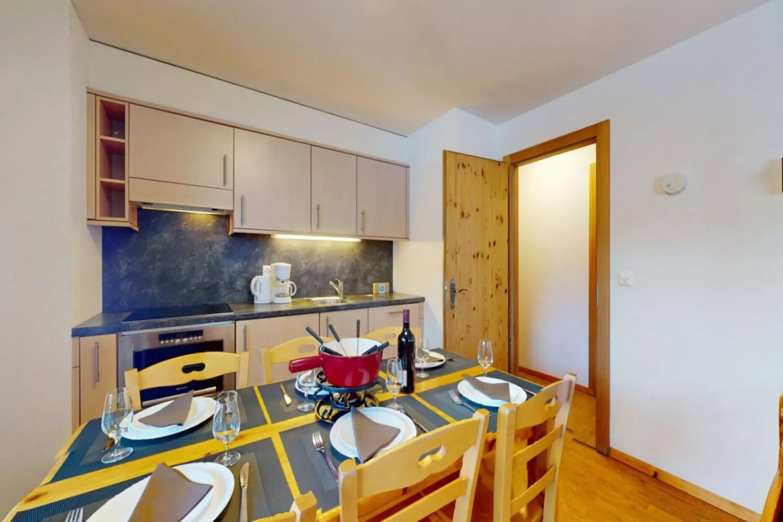 Pracondu 1 305 - OUTDOOR & FUN apartment 6 pers-Dining room