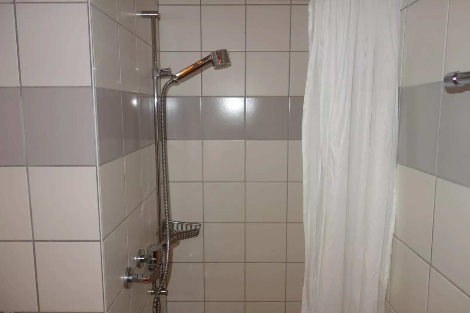Pracondu 2 408 - OUTDOOR & FUN apartment 6 pers-Bathroom