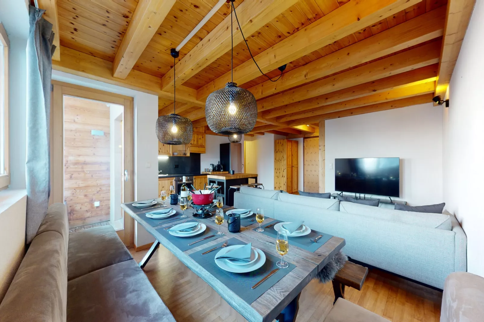 Pracondu 2 501 - OUTDOOR & FUN apartment 14 pers-Dining room