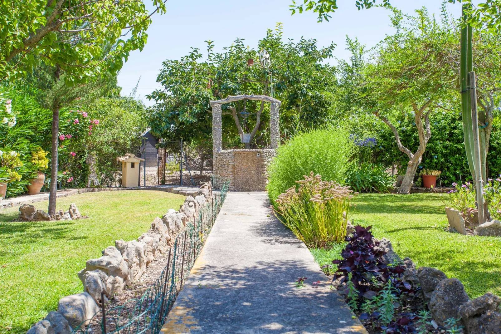 La Sort Llarga (campomar)-Exterior summer
