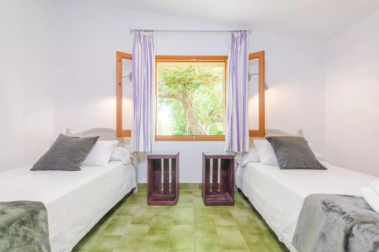 La Sort Llarga (campomar)-Exterior summer