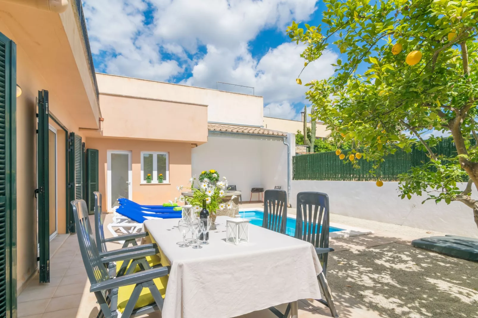 Goixa-Exterior summer