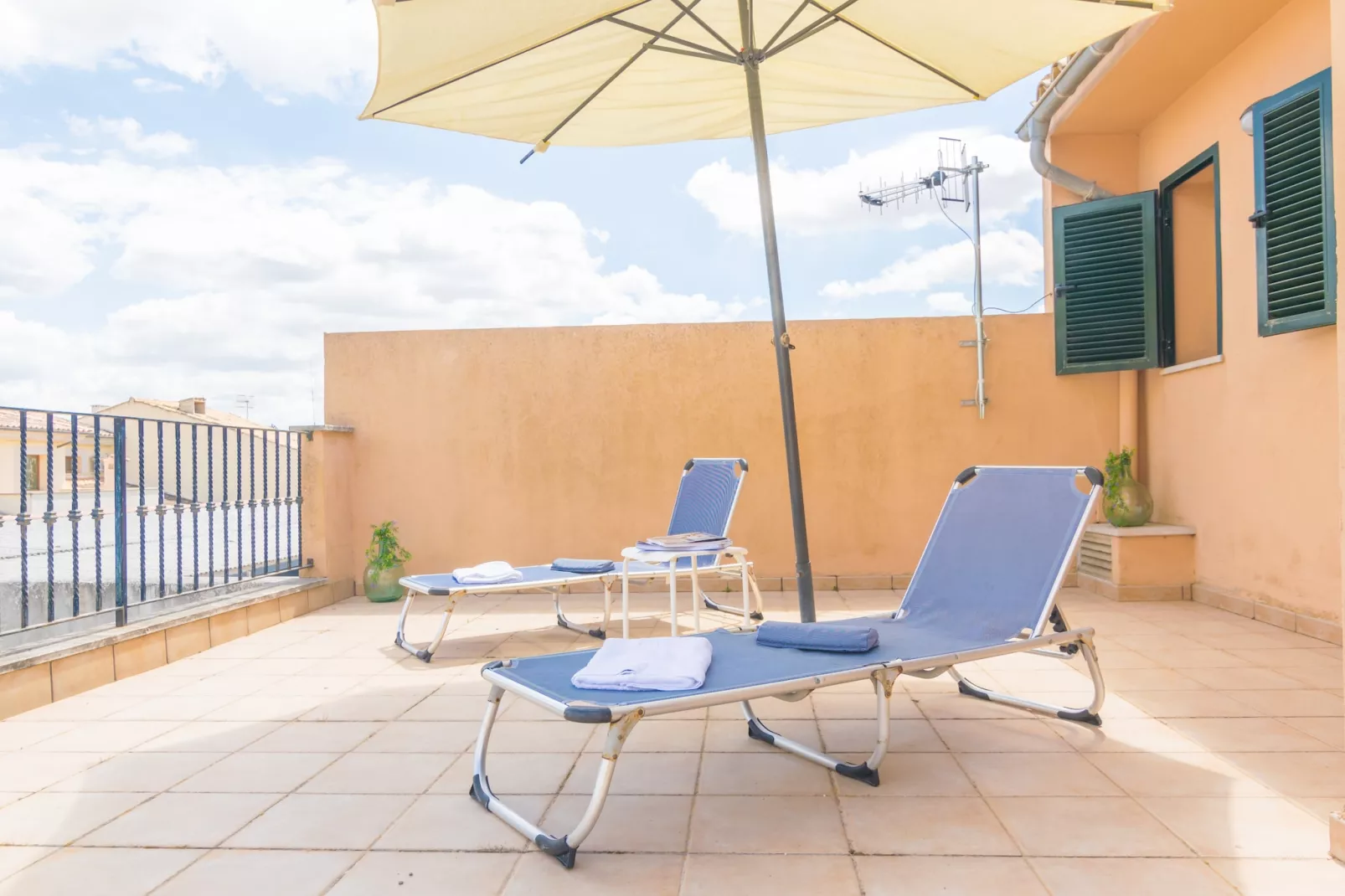 Goixa-Exterior summer