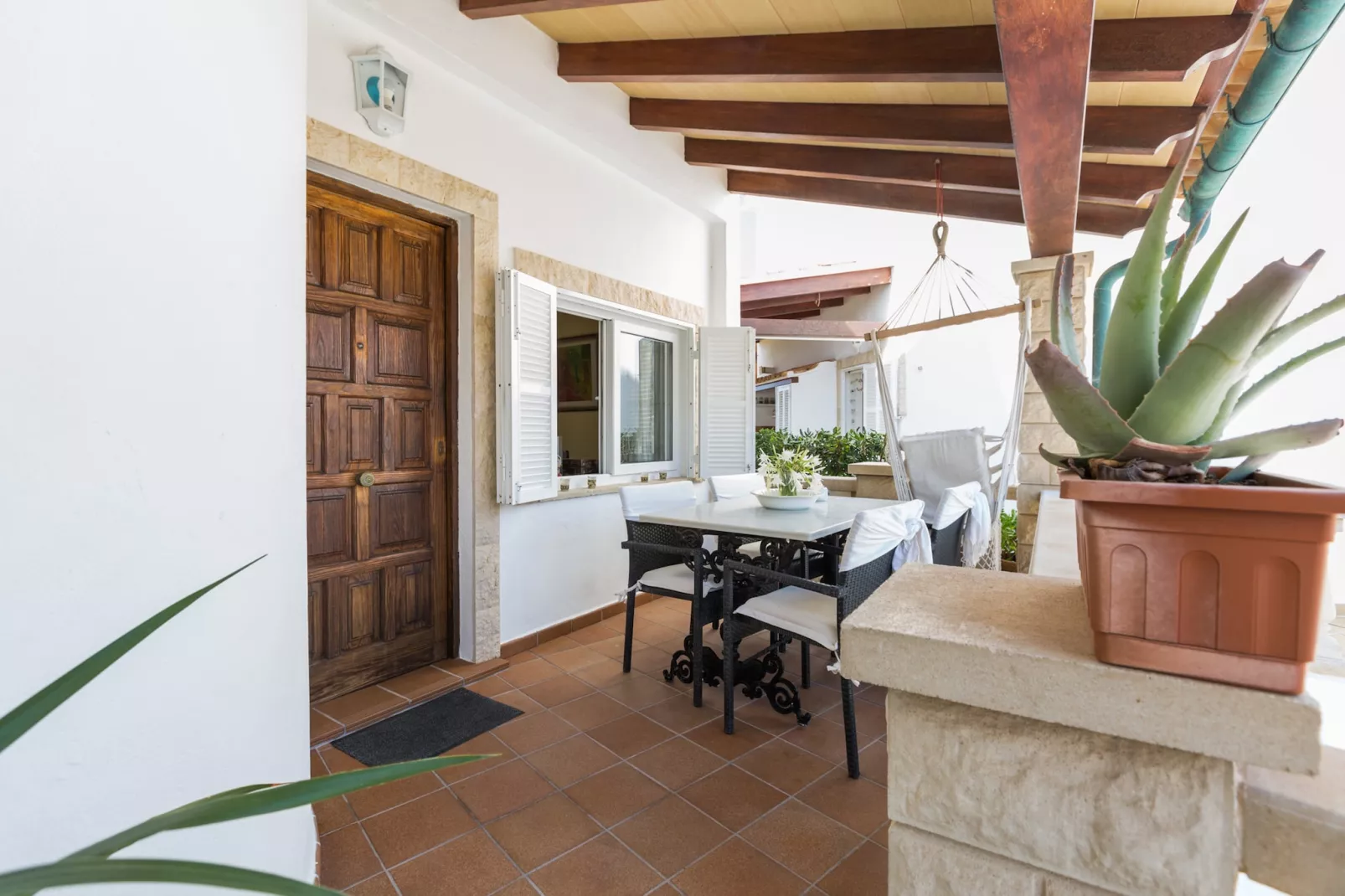 Es Mirador (solidago)-Exterior summer