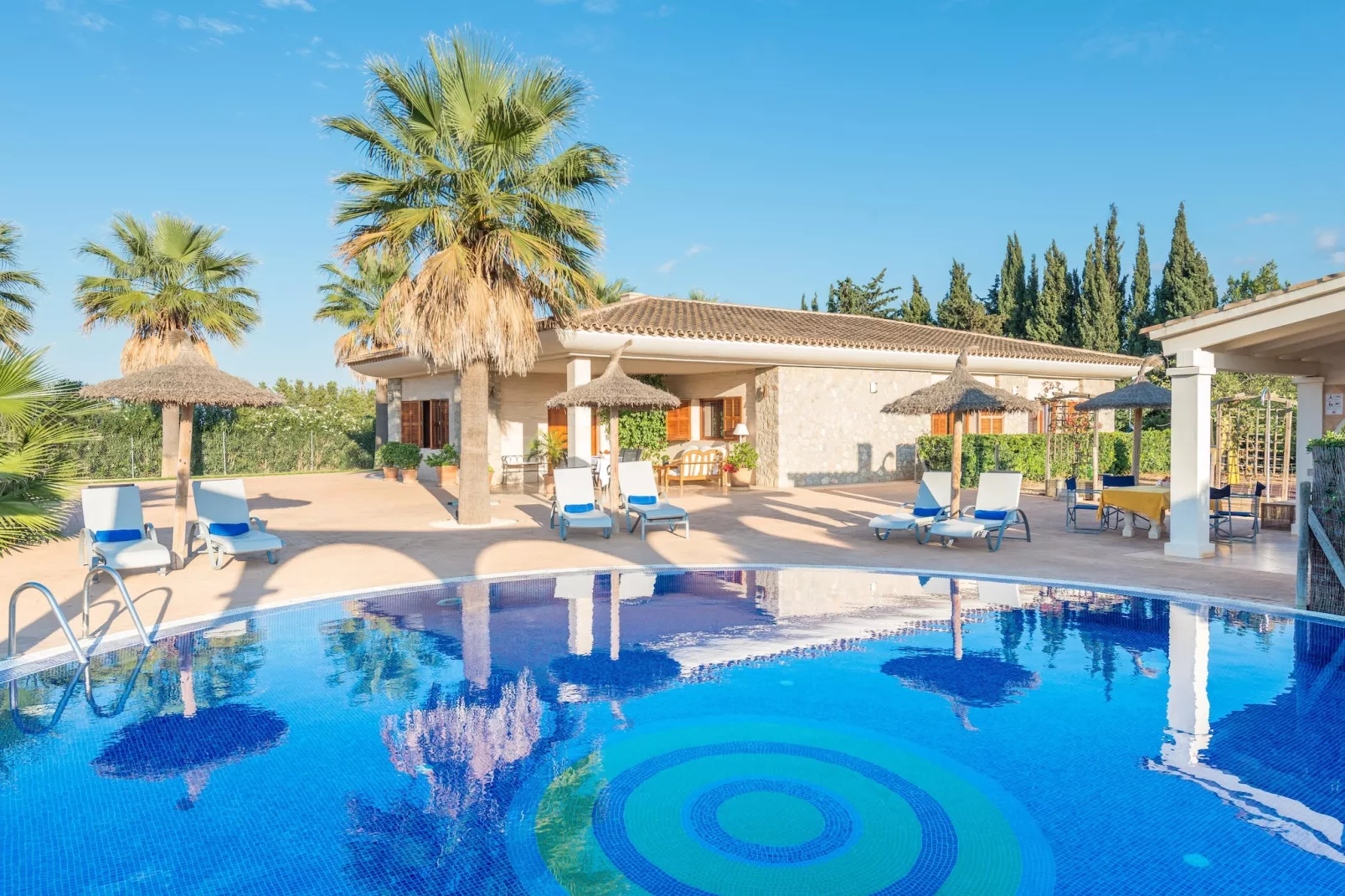 Eden Son Manyo 223-Exterior summer