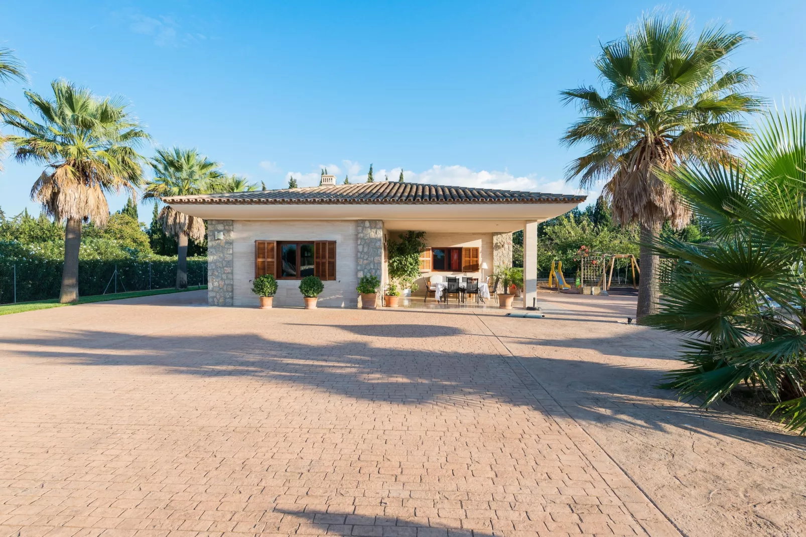 Eden Son Manyo 223-Exterior summer