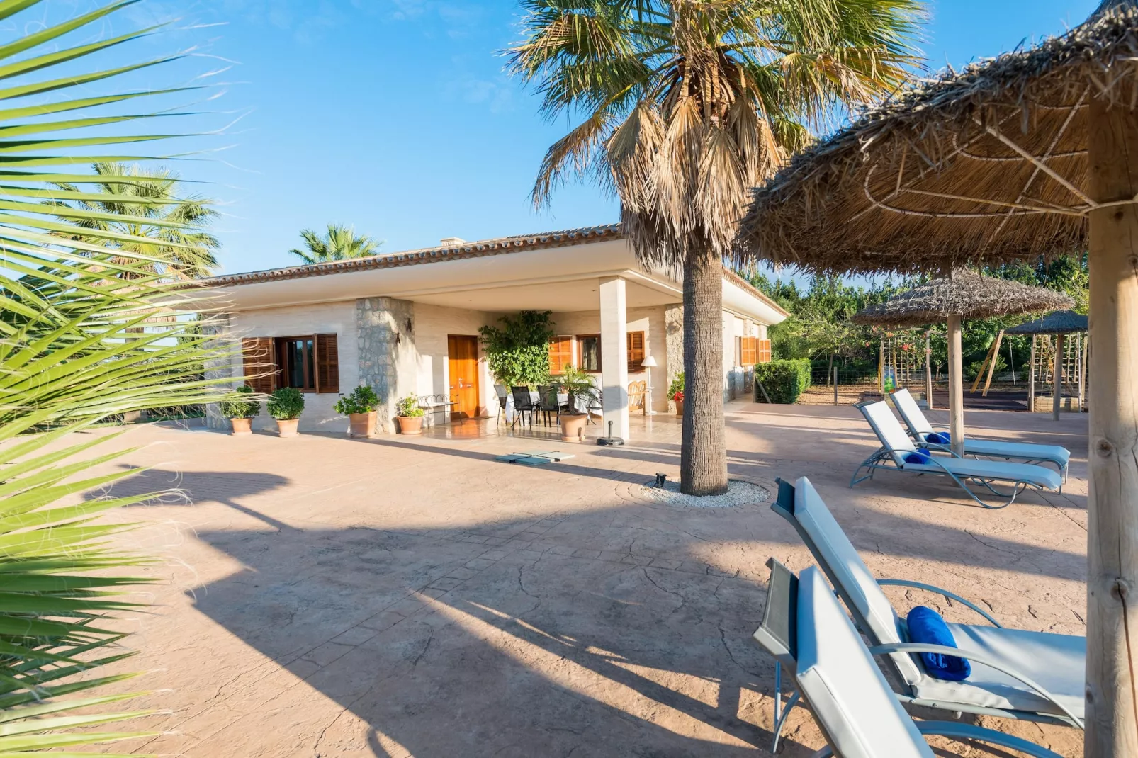 Eden Son Manyo 223-Exterior summer