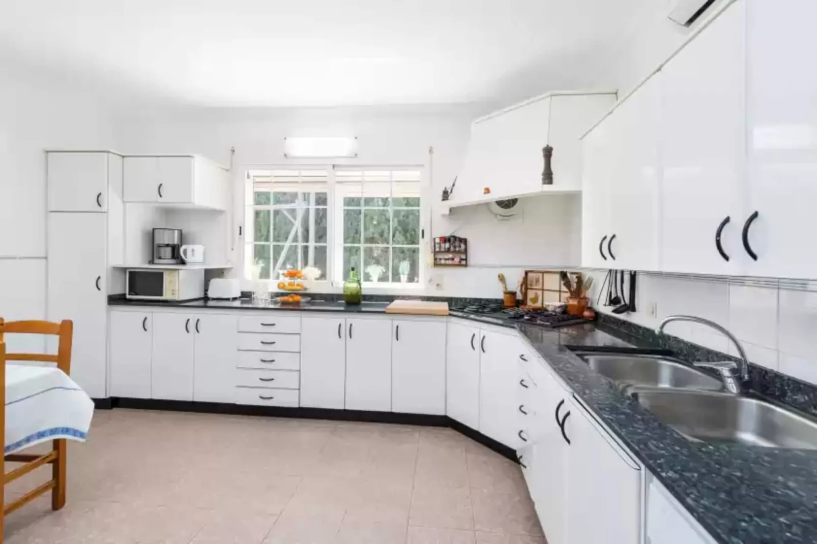 Ca Na Sioneta-Kitchen