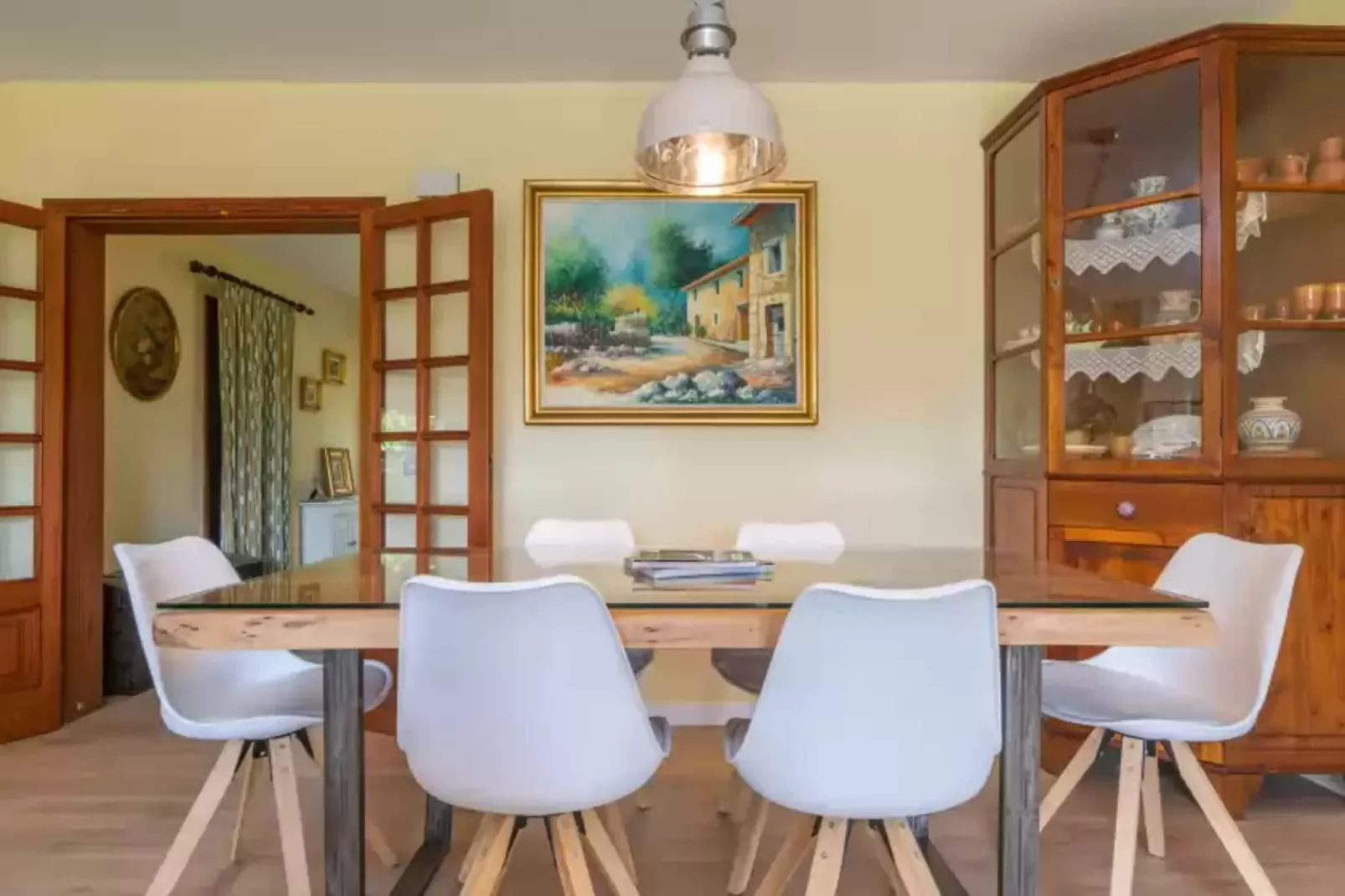 Can Reure-Dining room