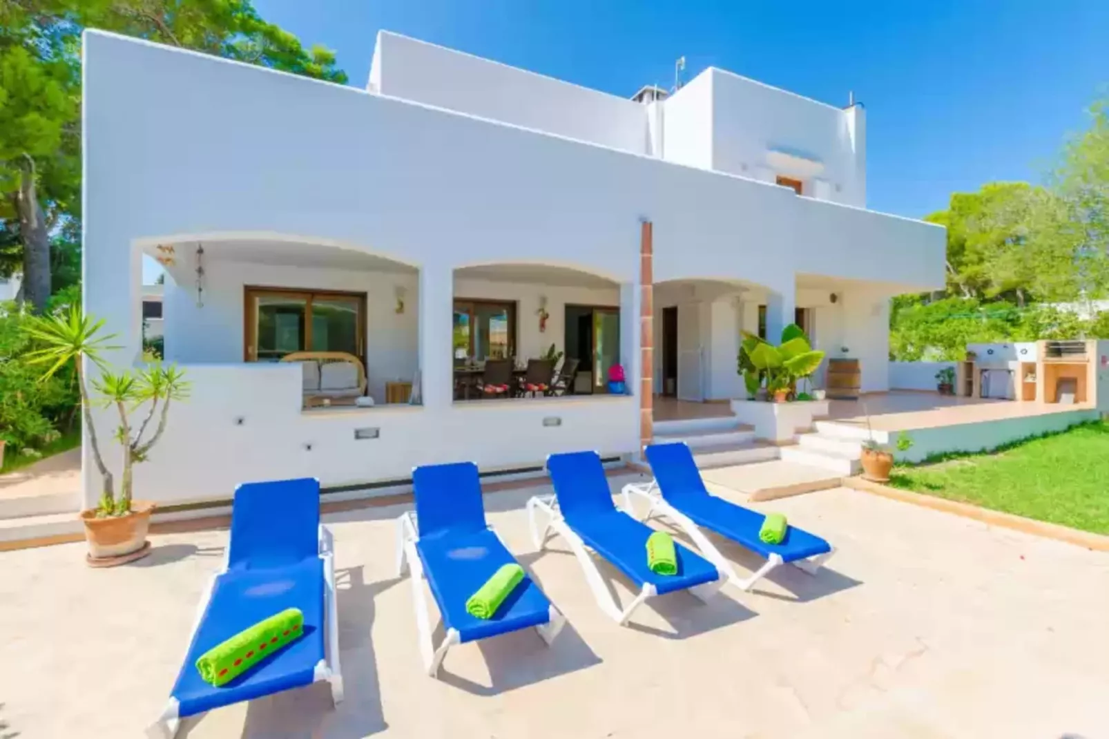 Ca N'estel-Exterior summer