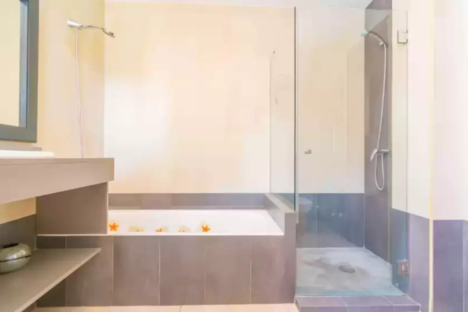 Ca N'estel-Bathroom