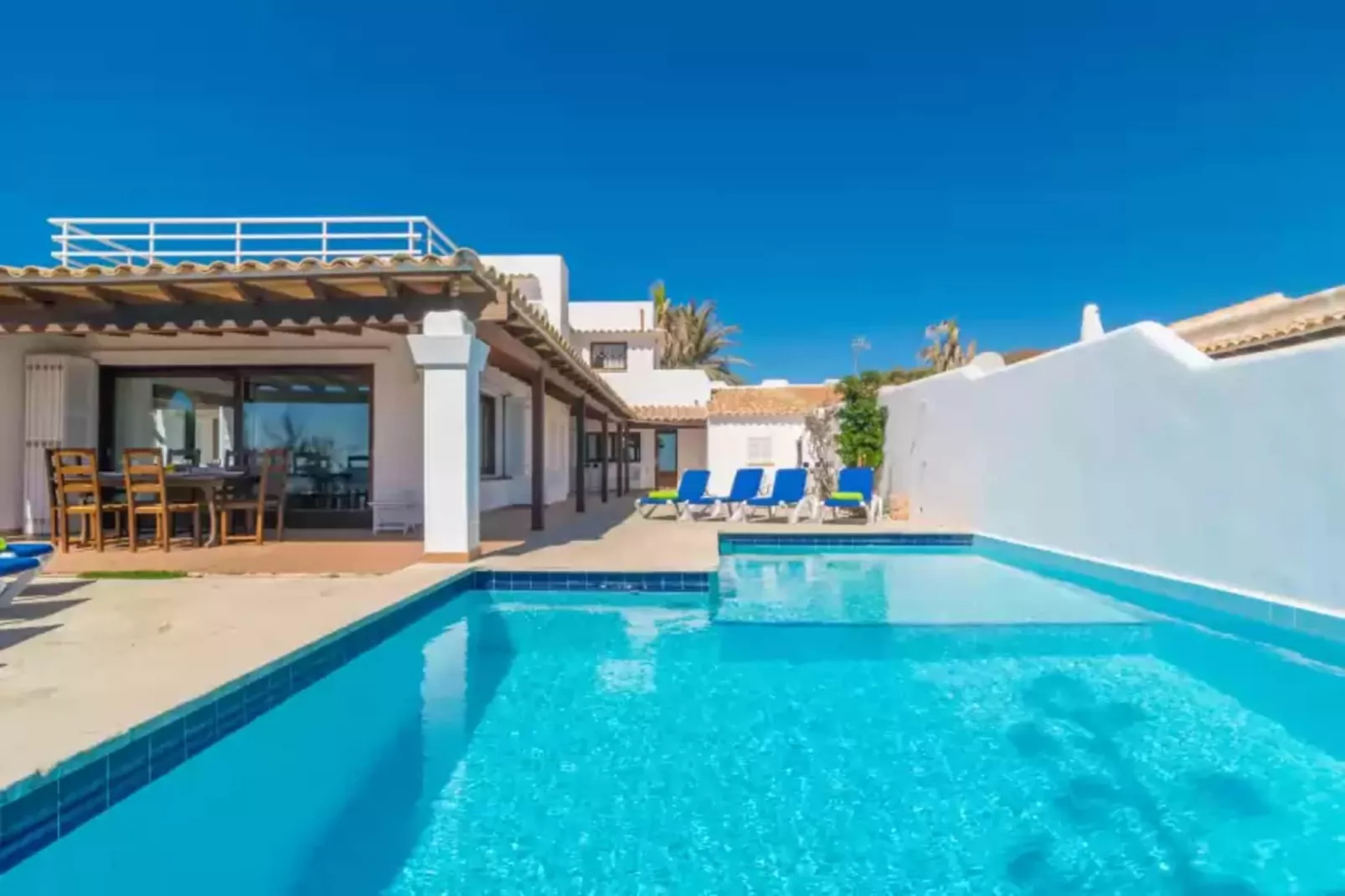 Villa Sol Naixent-Schwimmbad