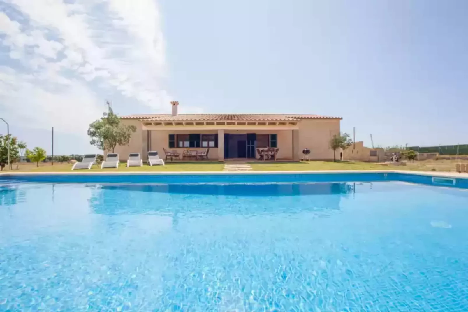 S'estacio-Pool
