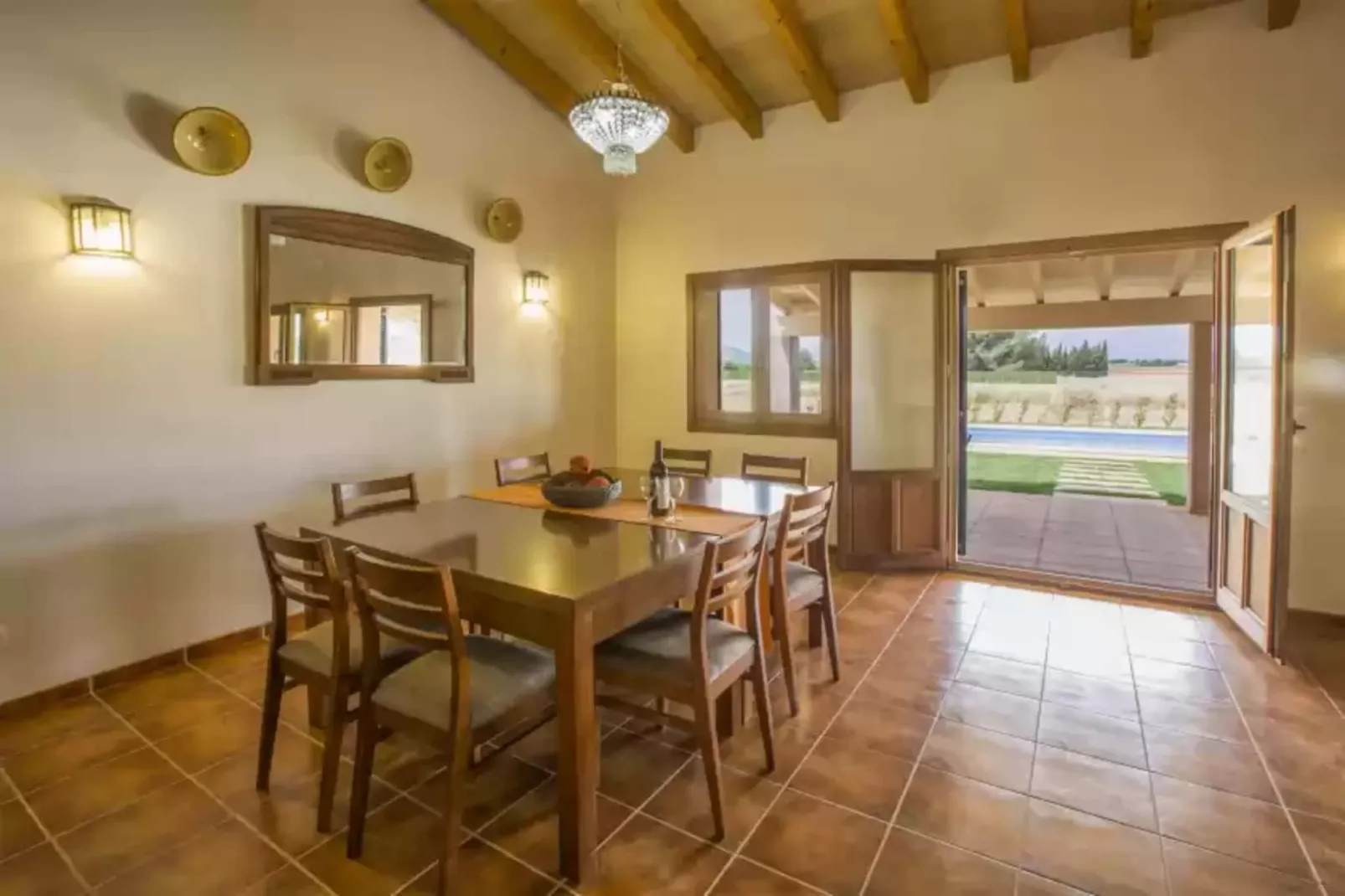 S'estacio-Dining room