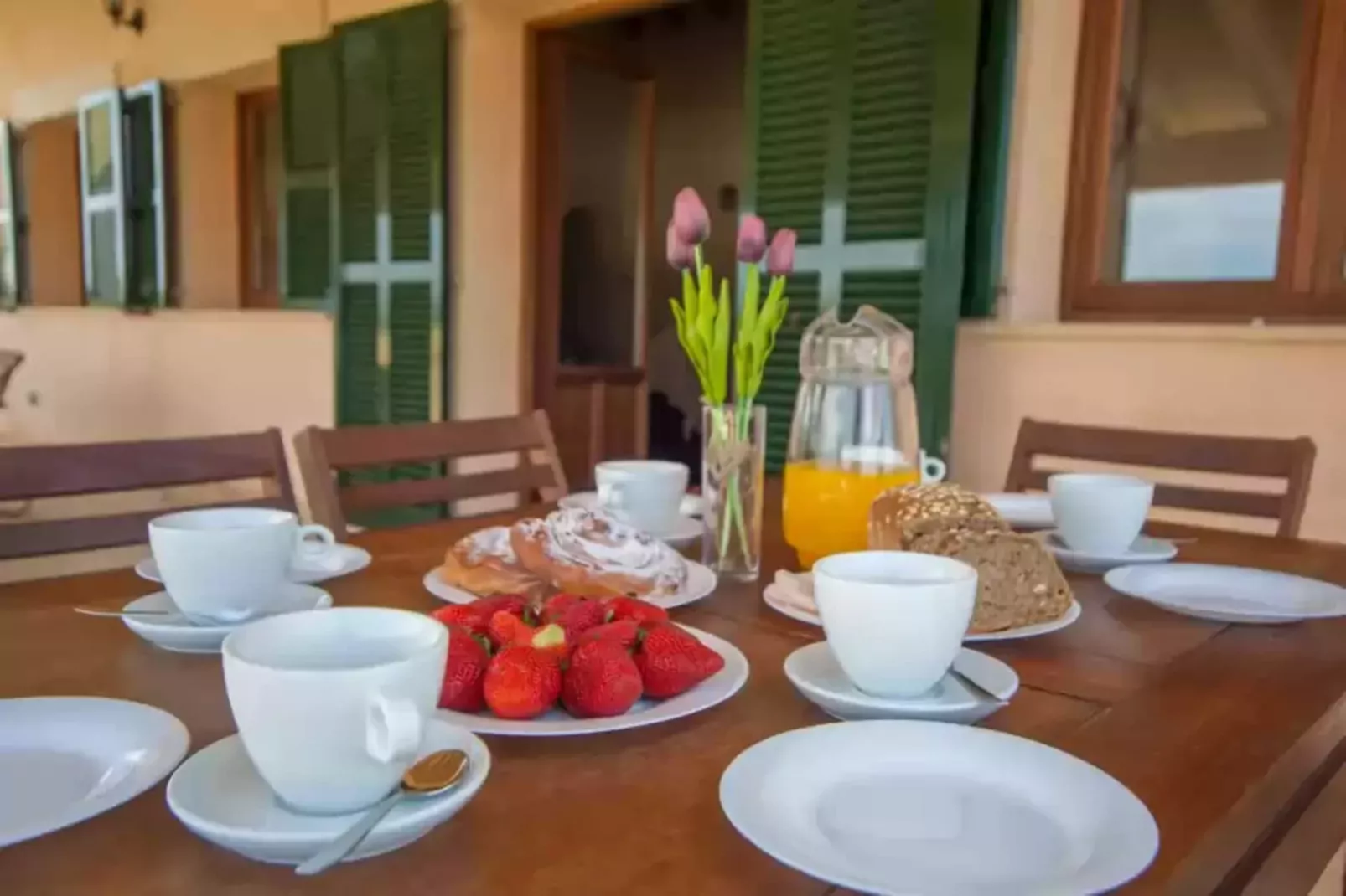 S'estacio-Terrace balcony