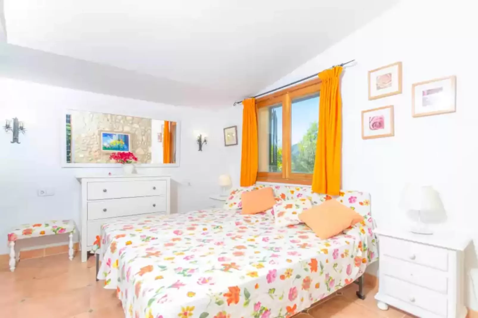 Can Reure (can Paris)-Chambre