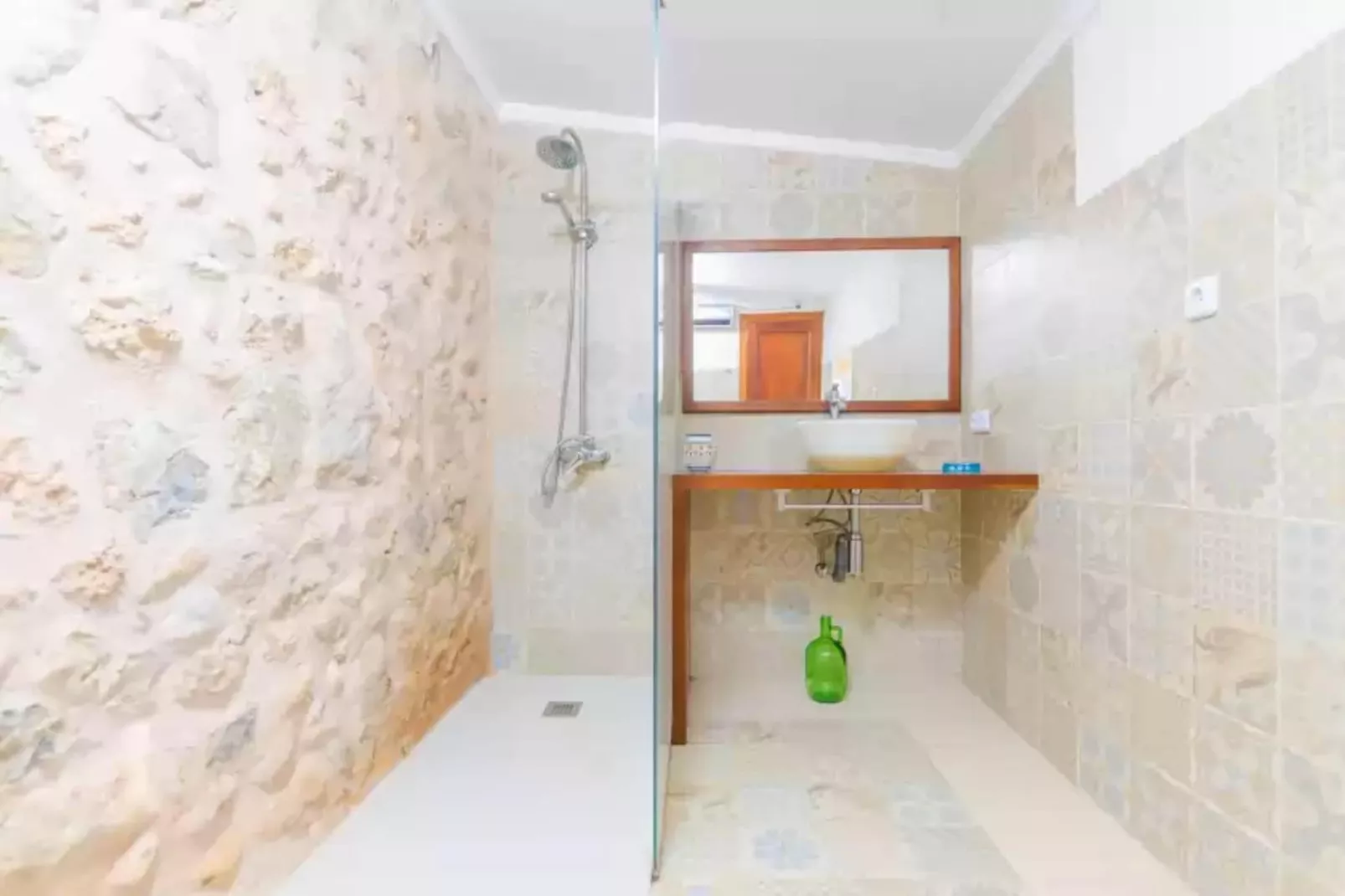 Can Reure (can Paris)-Salle de bain