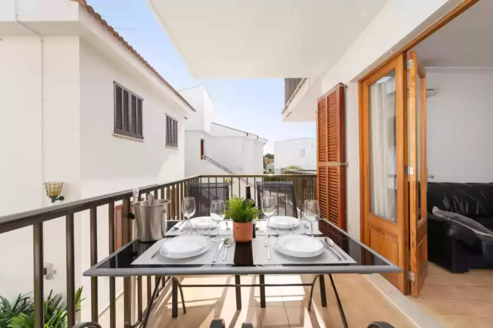 Al Pujol-Terrace balcony