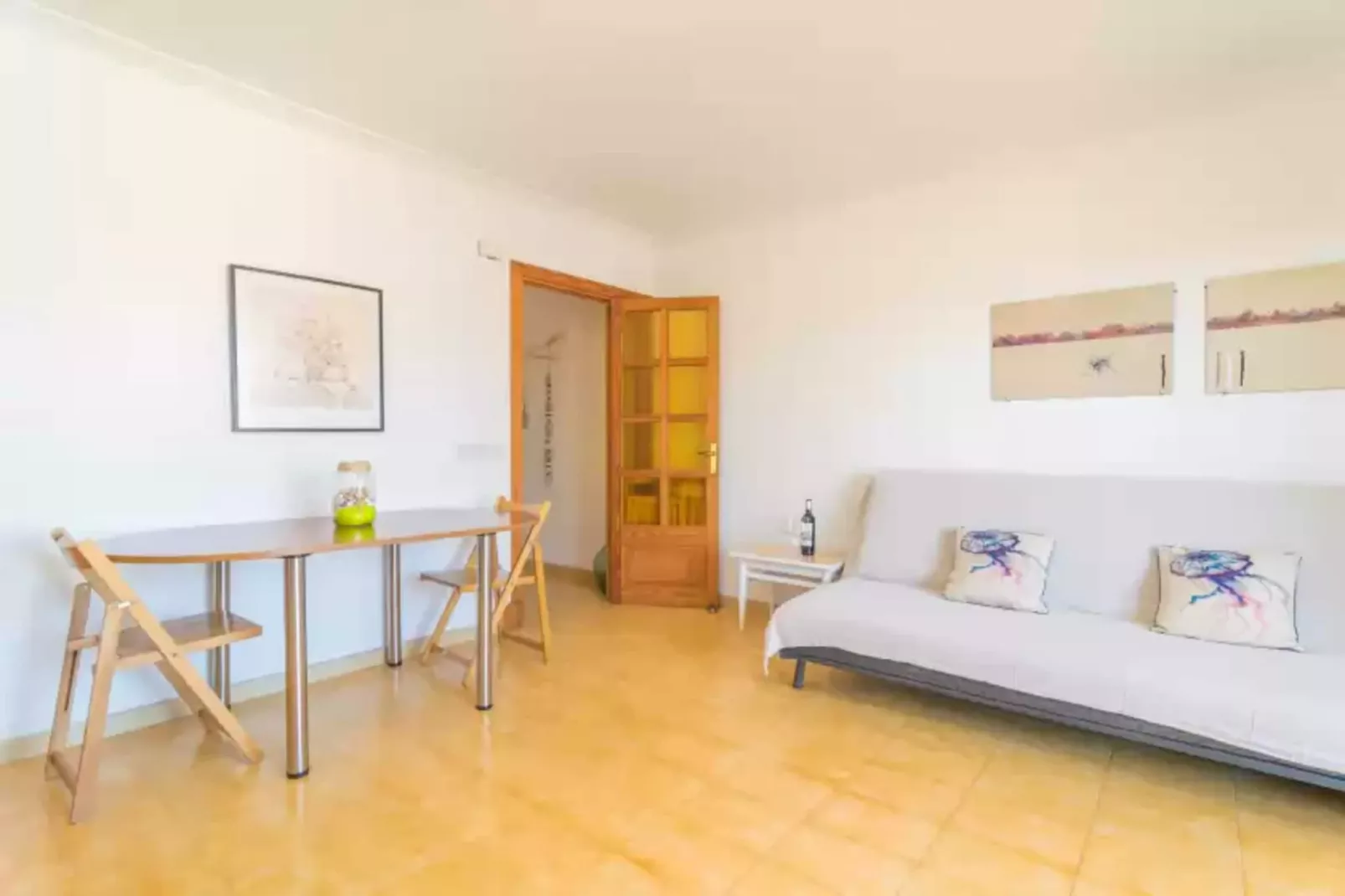 Riandgo-Living room