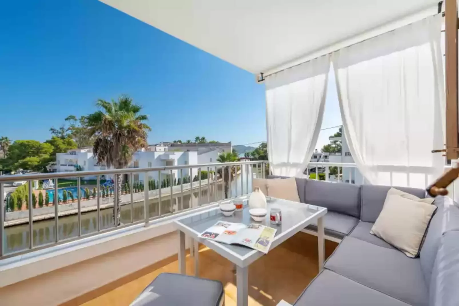 Riandgo-Terrace balcony