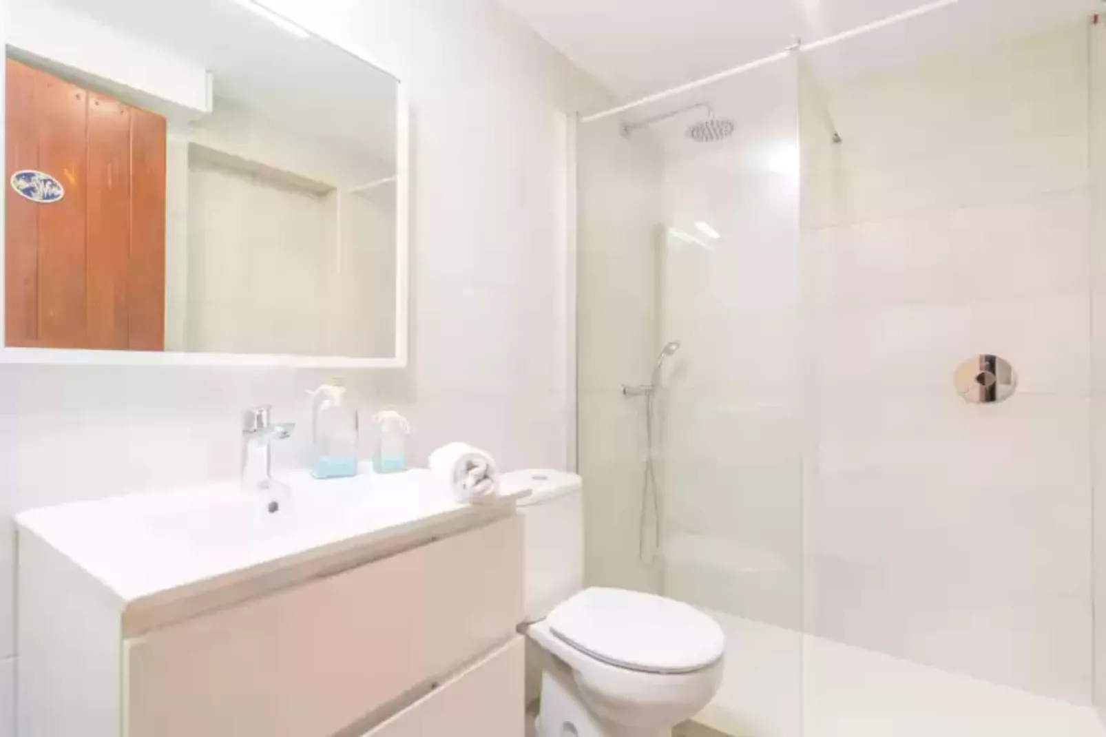 Voramar-Bathroom