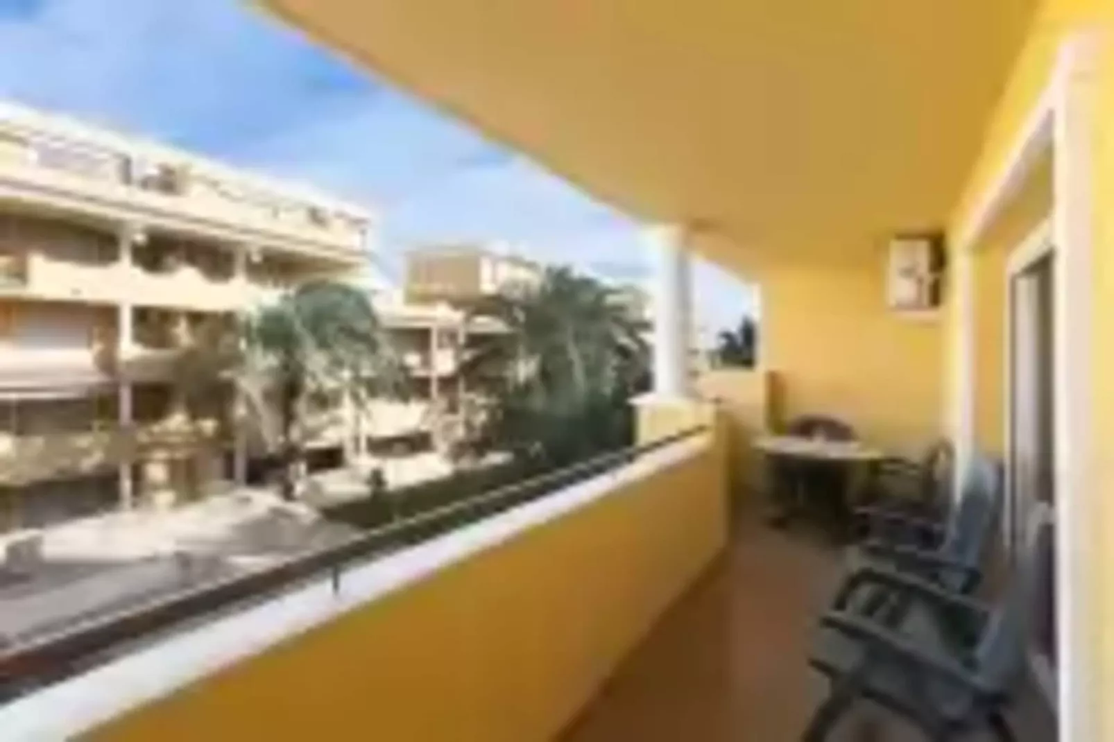 Cascades-Terrace balcony