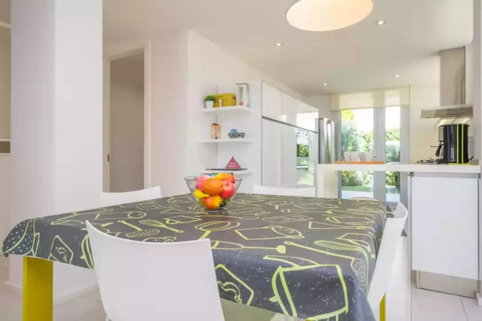 Tarida-Dining room