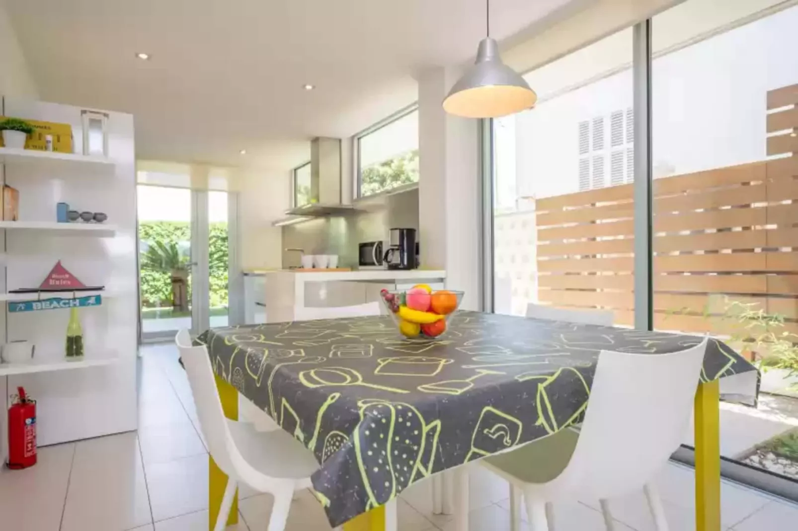 Tarida-Dining room