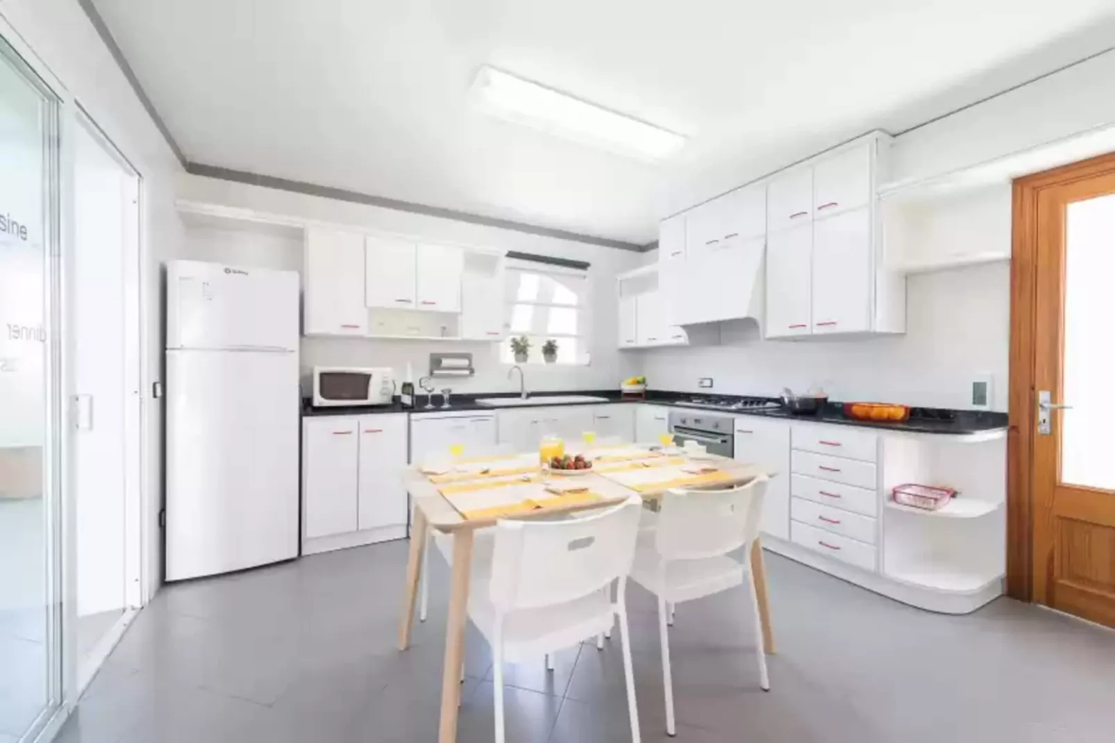 Can Roig (caldes)-Kitchen