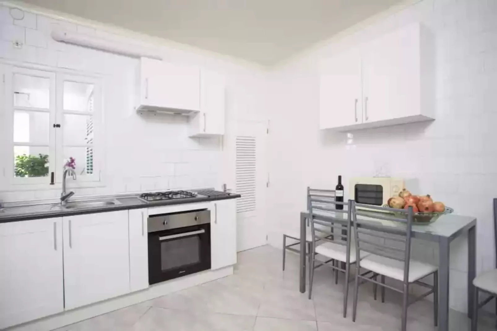 Tres Pins-Kitchen